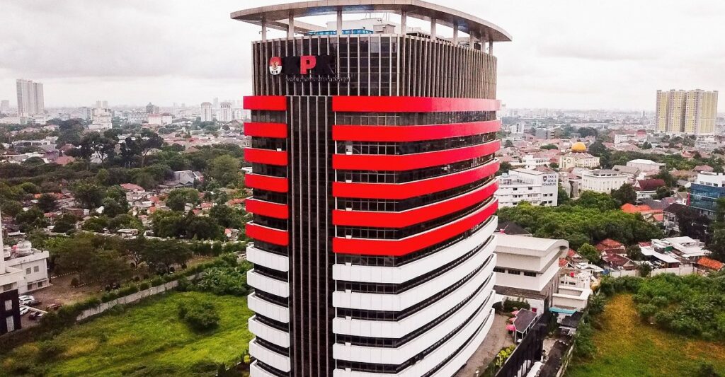KPK-Tetap-Berwenang-Menangani-Tindak-Pidana-Korupsi-di-BUMN-image_large